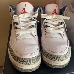 Jordan 3 true blue size 11.5